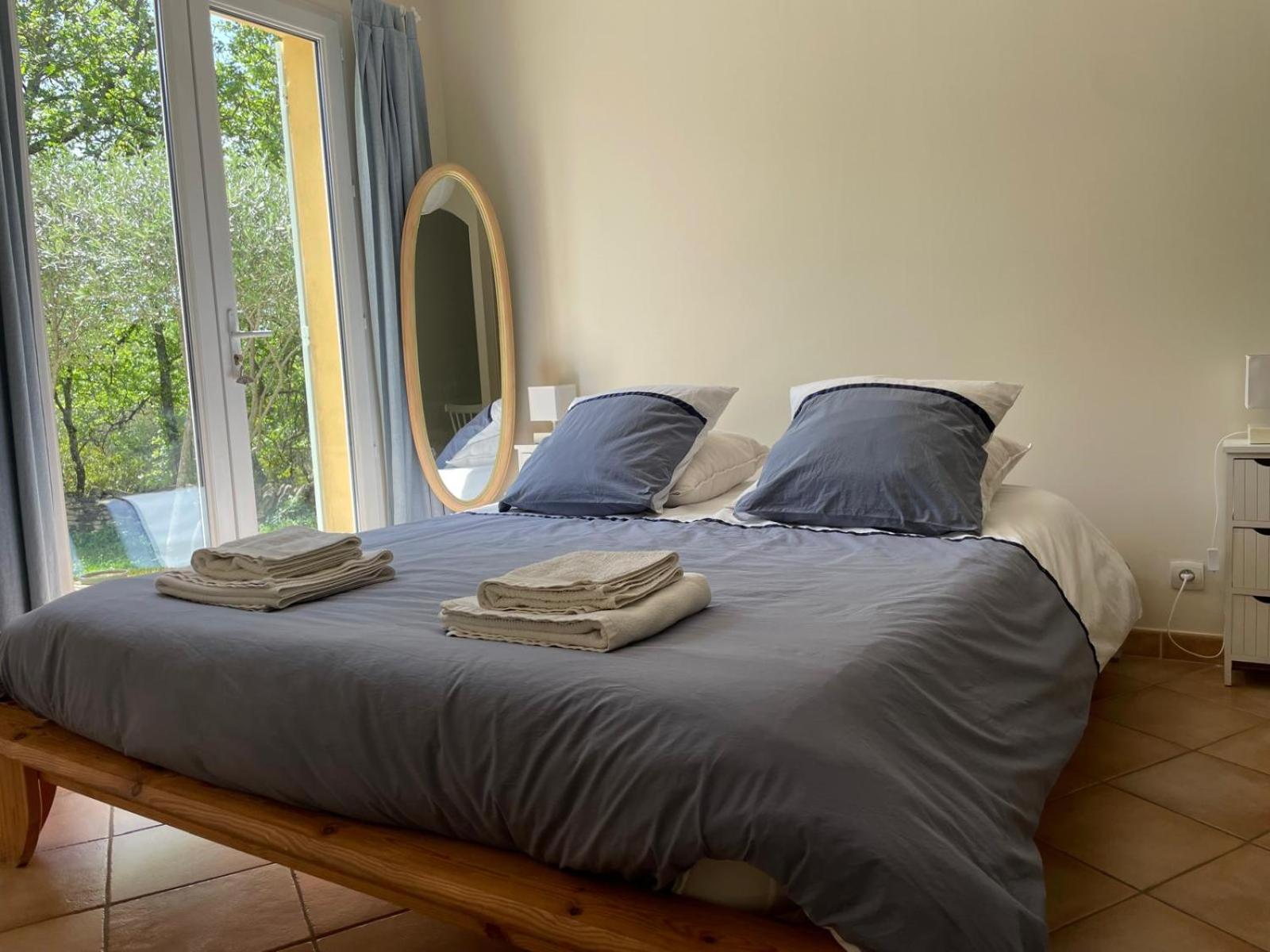 Bed and Breakfast Les Marguerites Vers Pont du Gard Exterior foto